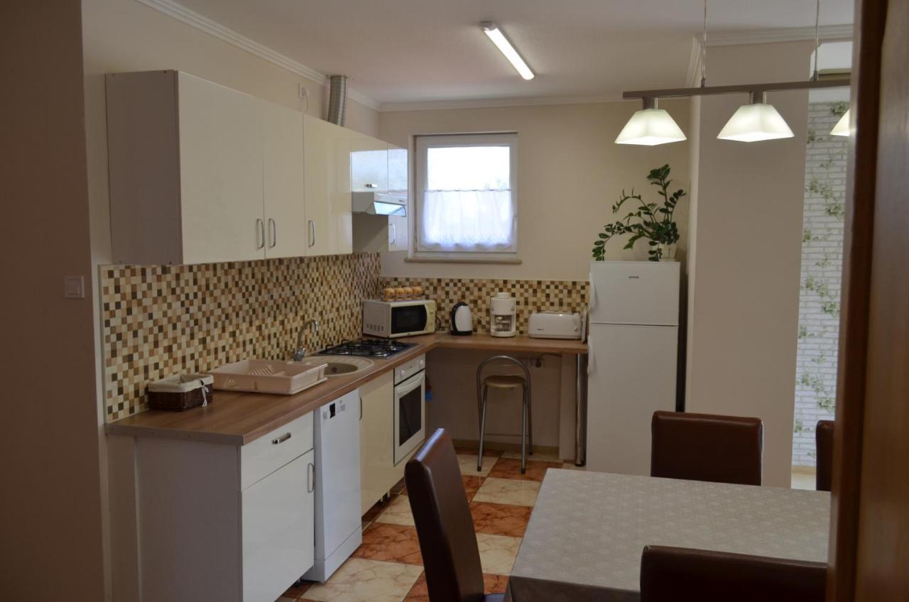 Gazlang Apartman Hajdúszoboszló Eksteriør billede