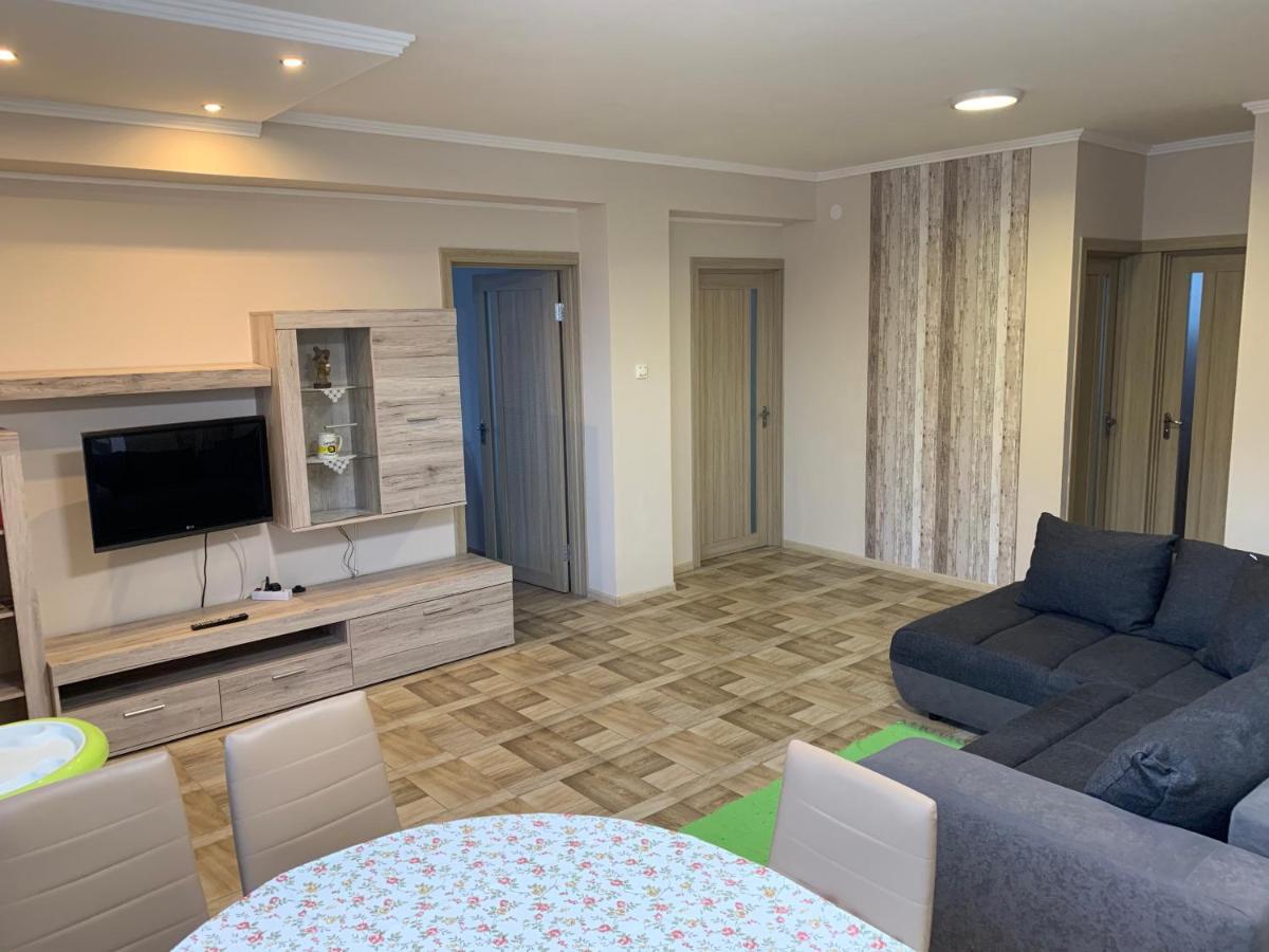 Gazlang Apartman Hajdúszoboszló Eksteriør billede